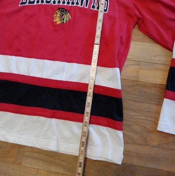 CHICAGO BLACKHAWKS Shirt Men's Long Sleeve Embroidered Red Black Medium - Picture 5 of 7